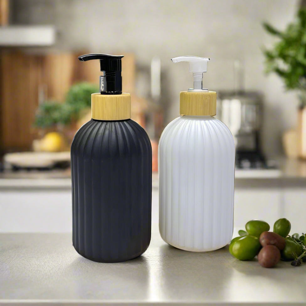 Set de 2 Bouteilles de Luxe avec Plateau Bambou