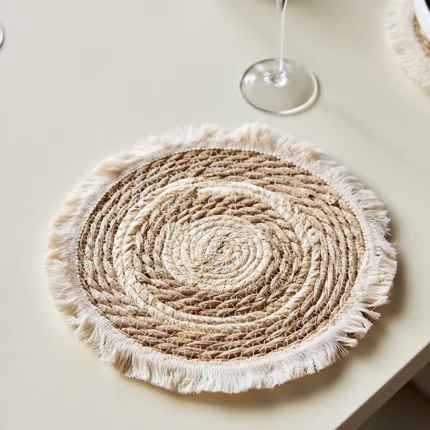 Napperons ronds en rotin – Tissés à la main 🧺 | Lot de 6 pièces ✨